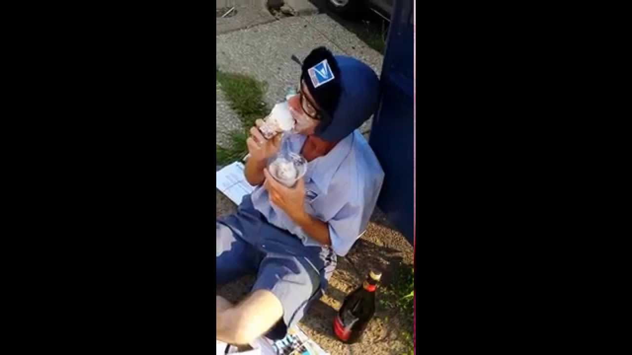 VIDEO: Najlepší zamestnanec pošty :D