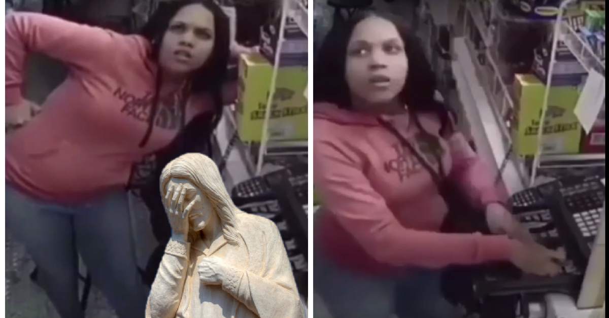 Totálny facepalm – Žena si myslela,  bezpečnostná kamera natáča len vtedy keď to je vidieť na monitore, využila to aby sa „obohatila“