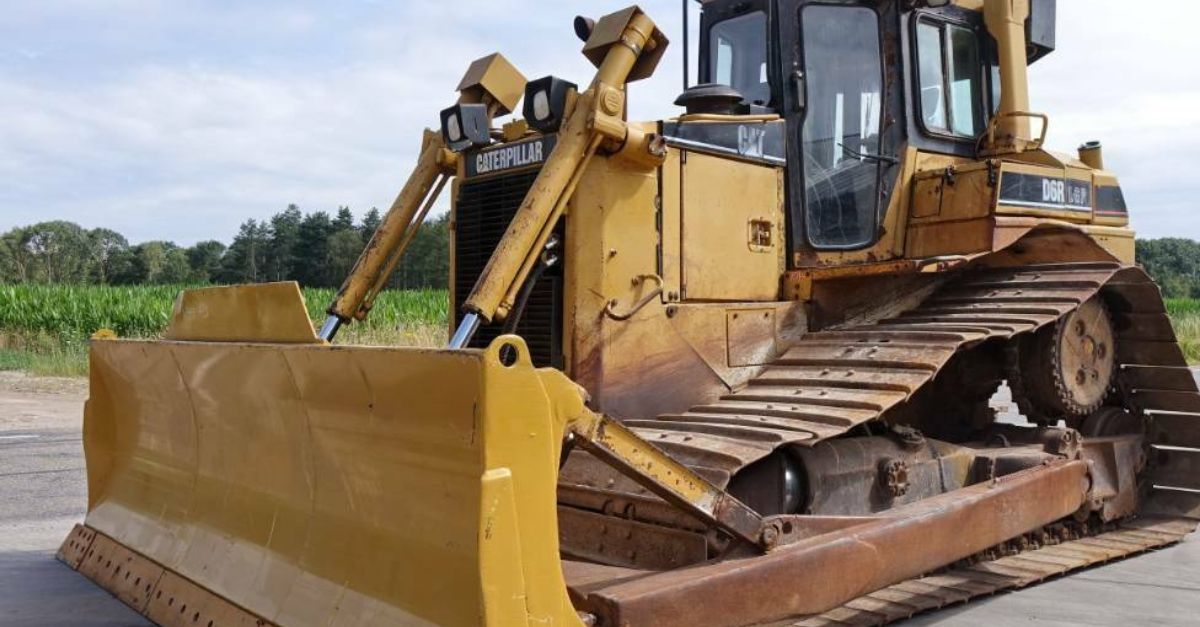 V Albánsku zbúrali reštauráciu buldozérmi, lebo jej majiteľ napadol turistov