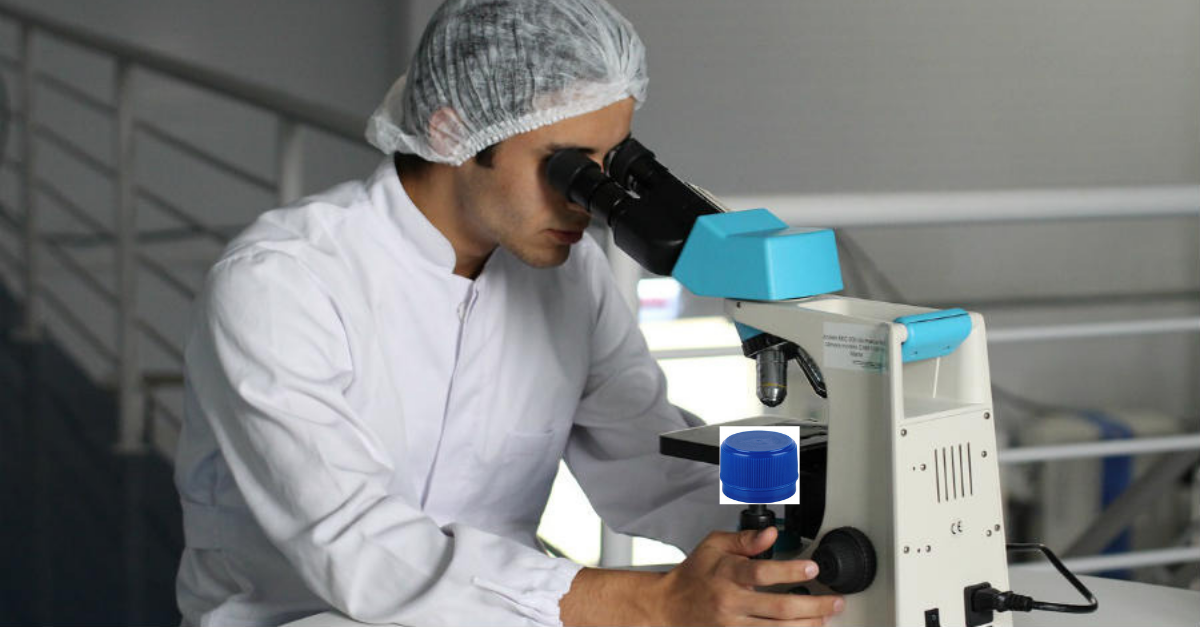 Slovenskí vedci vynašli spôsob, ako vyliečiť rakovinu pomocou plastových vrchnákov z PET fliaš