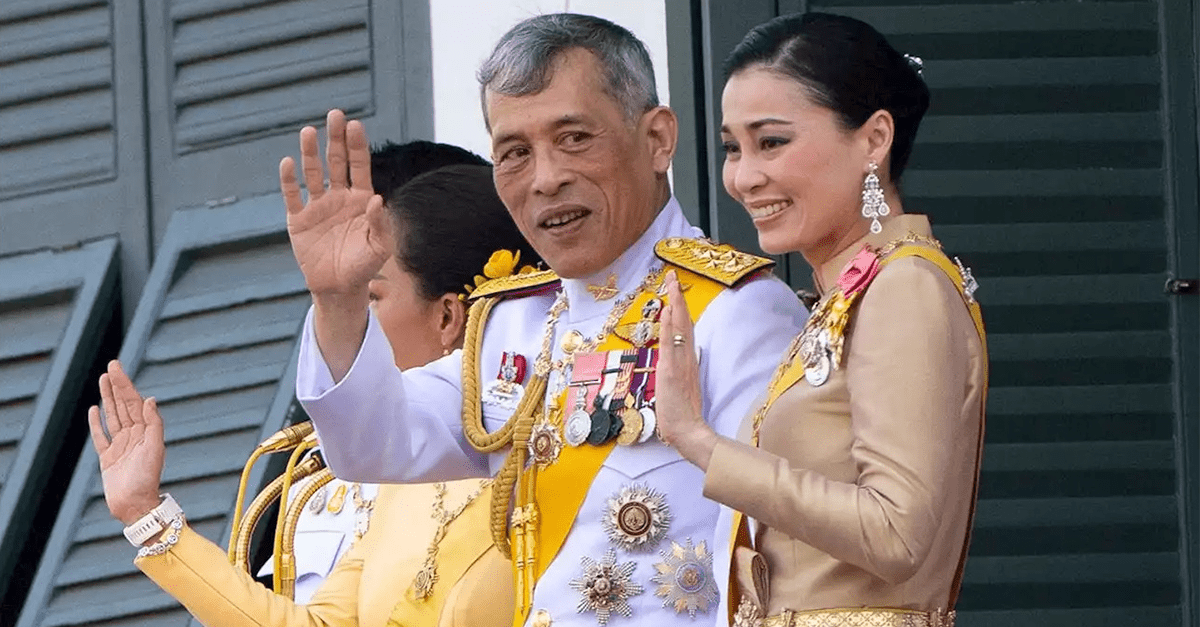 Thajský kráľ sa zavrel do karantény v luxusnom alpskom hoteli spolu s 20 ženami