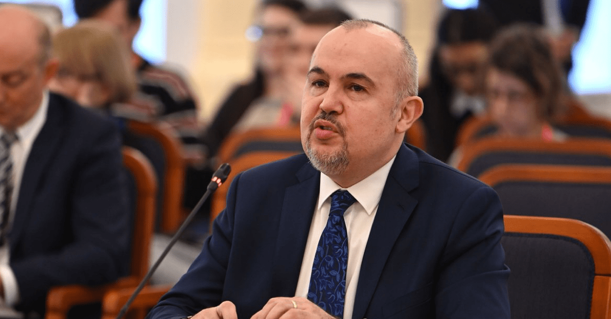 Kajetán Kičura sa vyjadril k jeho zlatým tehličkám. Vraj sú to celoživotné úspory