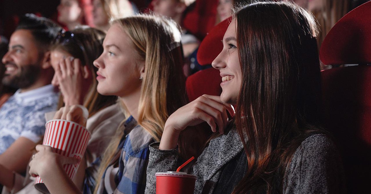 Pracovník kina sa podelil o radu, ako pri kúpe popcornu neskrachovať