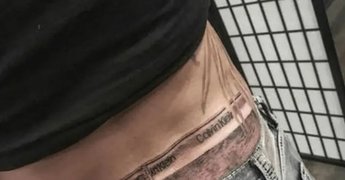 Ako veľmi dokážete byť oddaní značke? Tento muž sa rozhodol nechať si vytetovať Calvin Klein boxerky