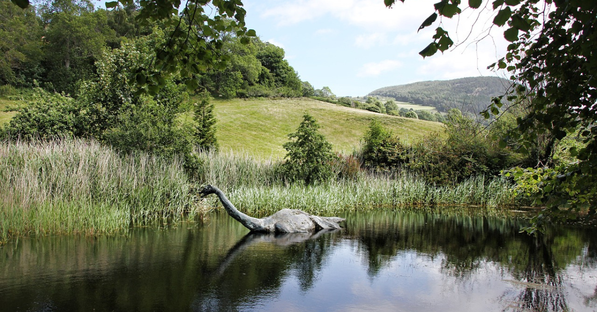 Dobrovoľníci zorganizovali najväčší lov na Lochnesskú príšeru v histórii. Použili drony aj hydrofón