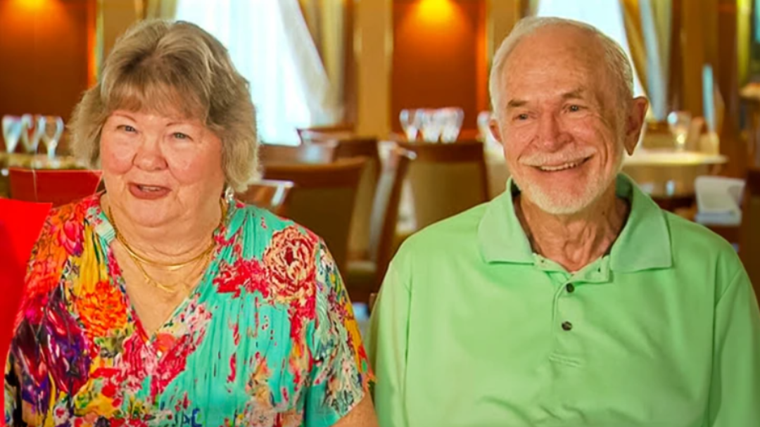 Nemohli si dovoliť domov dôchodcov a tak sa vydali na plavbu. Teraz žijú na výletnej lodi