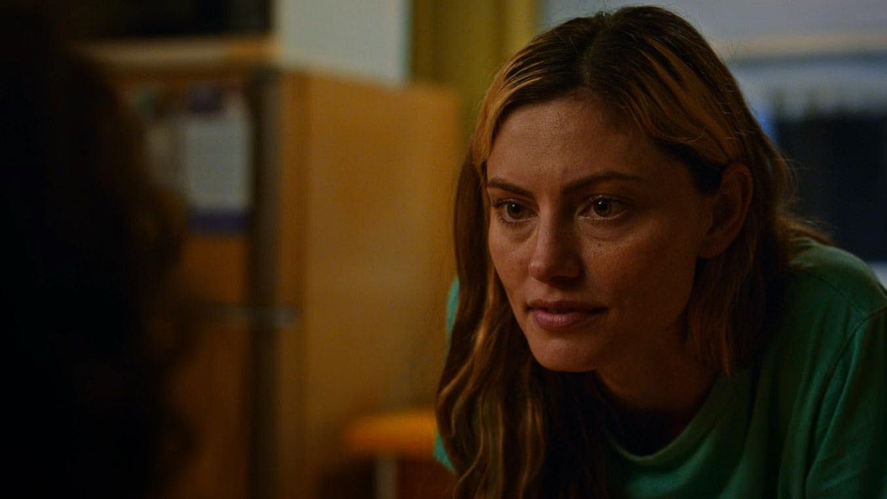 Phoebe Tonkin si zahrá v novom dramatickom seriáli The Dark Lake. Seriál bude adaptáciou rovnomennej knihy