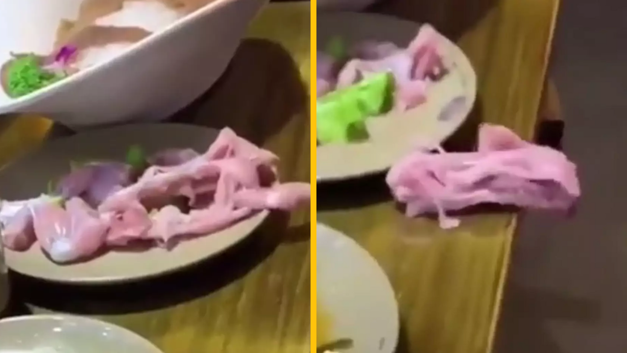 Kus surového „zombie“ mäsa sa v reštaurácii rozhodol jednoducho odplaziť z taniera