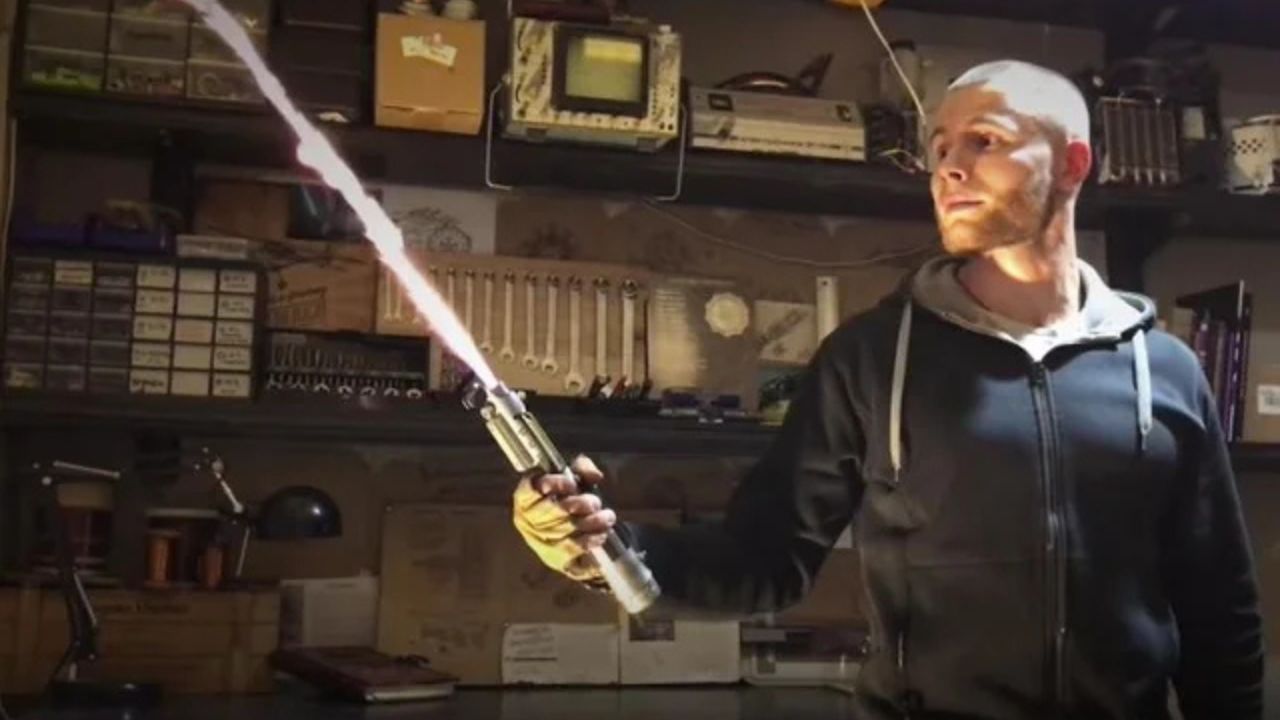 Rus vyrába skutočný oblek Iron Mana, na YouTube ho odoberá 700 tisíc ľudí