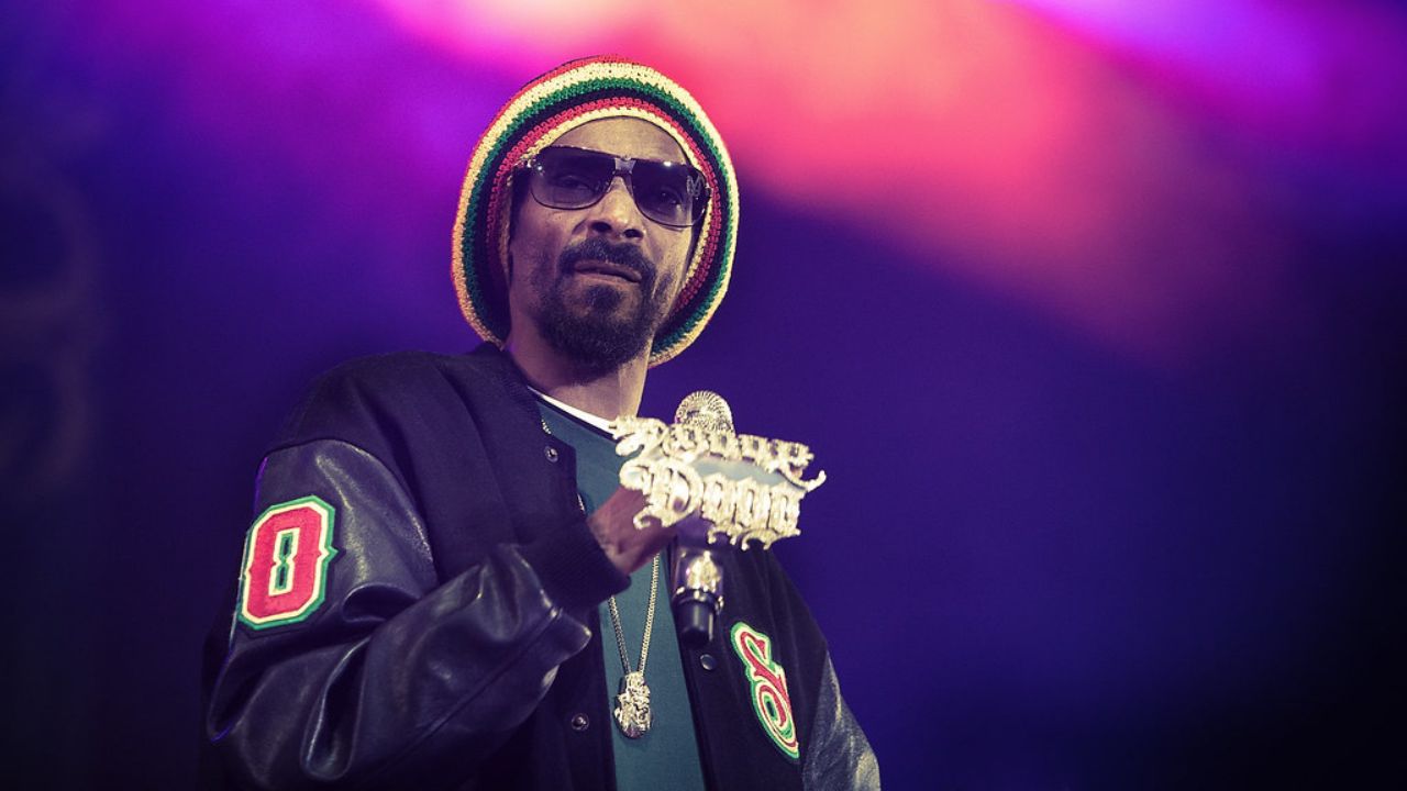 Snoop Dogg bude hrať a spoluprodukovať sci-fi film Luca Bessona The Last Man