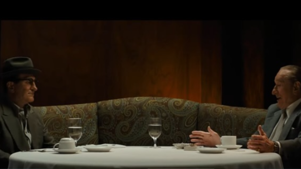 Robert De Niro si vo filme „The Alto Knights“ zahral dvojitú rolu