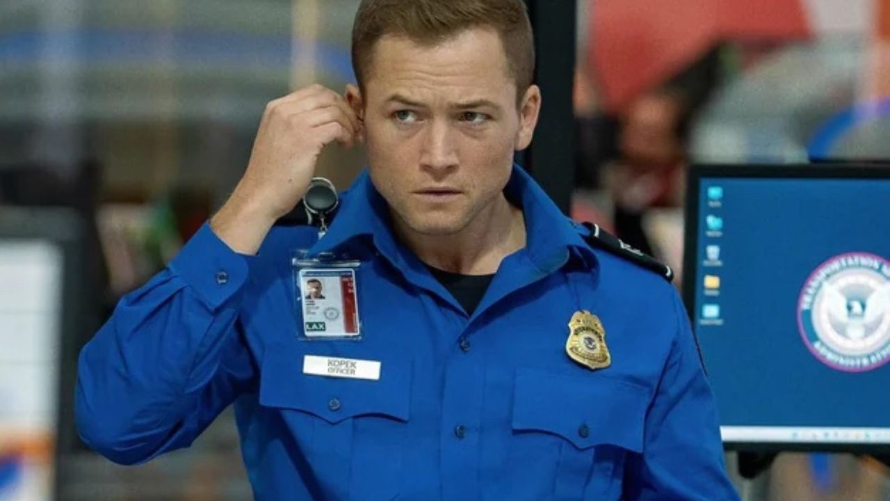 Film č. 1 od Netflixu mal byť vianočný thriller, ale aj po sviatkoch je stále na vrchole rebríčkov