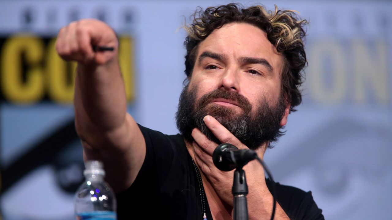 Prečo hviezda seriálu TBBT Johnny Galecki zmizol z Hollywoodu?
