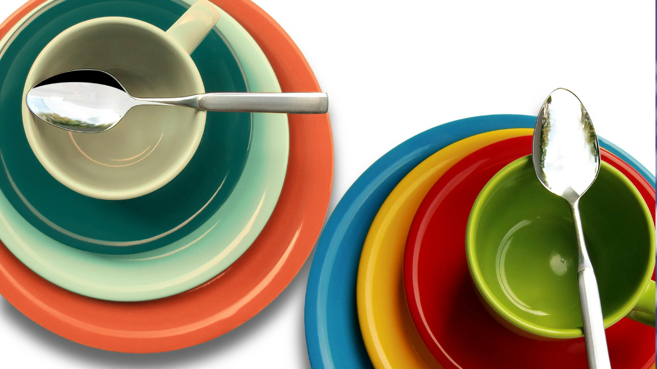 Pozrite si, akým trikom odstránite z vecí lepkavé cenovky. Má to doma úplne každý.