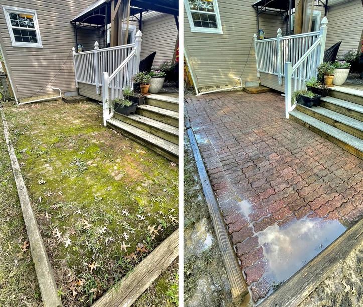 Pred a po rekonštrukcii záhrady: pôvodný trávnatý povrch nahradený dlažbou vedľa domu so schodmi a rastlinami.