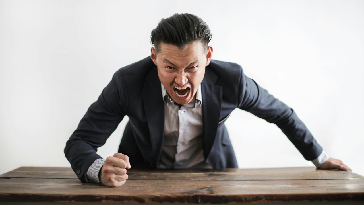 Muž svojmu susedovi spravil niečo, čo by ste nikdy nečakali