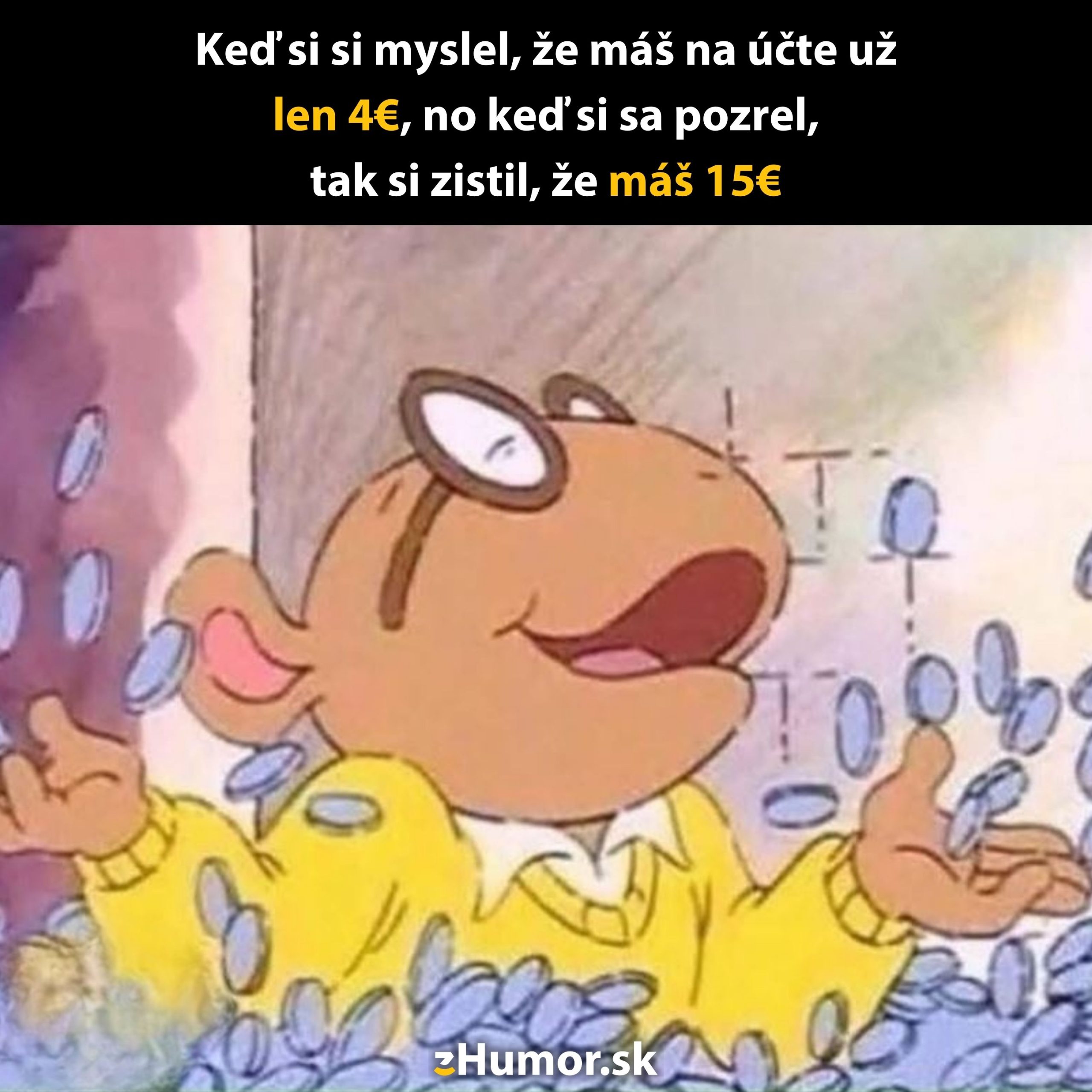 Postava v okuliaroch nadšene hádže mince, ilustruje nečakaný finančný zisk.