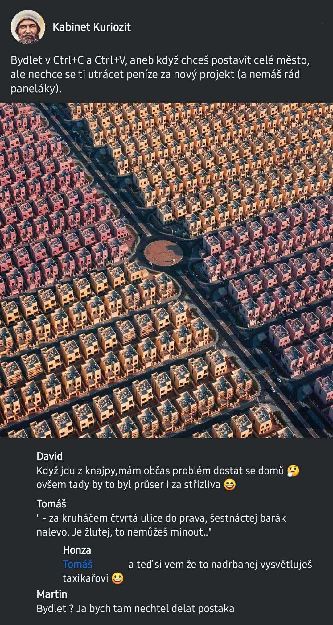 Mesto plné identických budov, zoradených v pravidelnom mriežkovom rozložení, pohľad zhora.