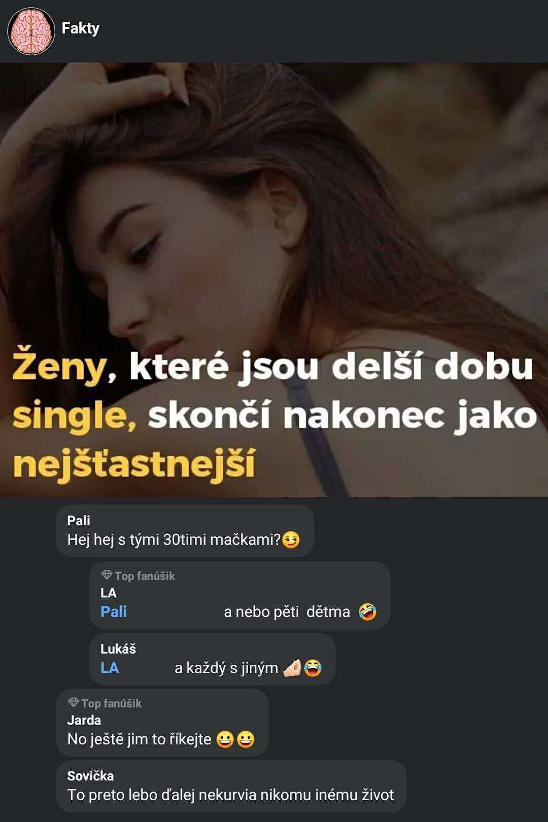 Žena s hnedými vlasmi a text o ženách, ktoré sú dlhšie single a sú šťastnejšie, s komentármi pod obrázkom.