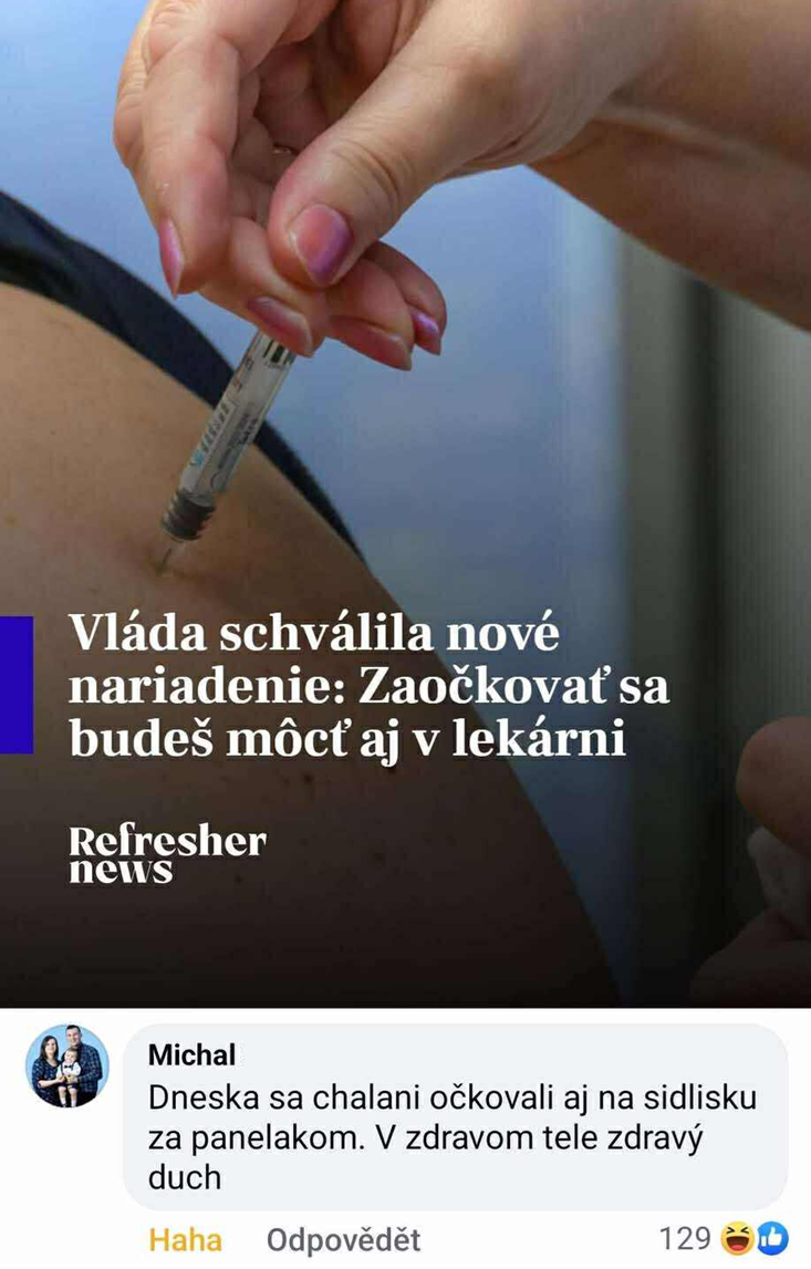 Injekcia aplikovaná do ramena, text: Vláda schválila novinku, očkovanie bude možné aj v lekárni.