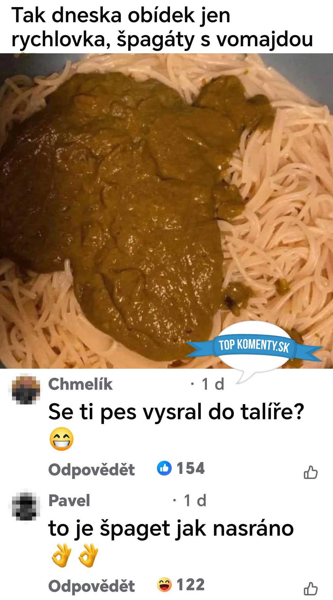 Špagety s omáčkou na tanieri s vtipnými komentármi na sociálnych sieťach.