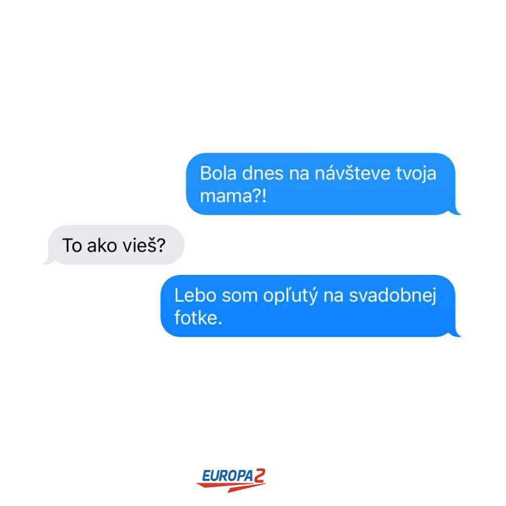 Vtipná výmena textov o svokre: Bola dnes na návšteve tvoja mama? Lebo som opľutý na svadobnej fotke.