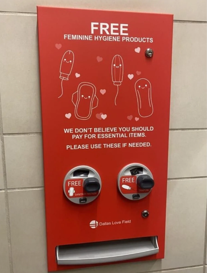 Bezplatný automat na ženské hygienické potreby na letisku Dallas Love Field.