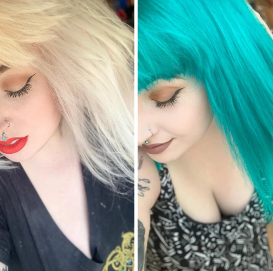 Žena s výrazným líčením, rôznofarebné vlasy: blond naľavo, tyrkysové napravo, s tetovaním na rukách.