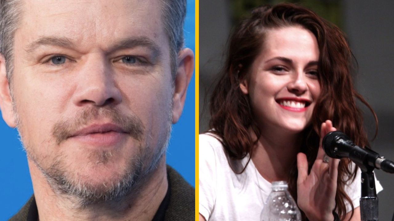 Osoby pri mikrofóne na konferencii, jedna sa usmieva, detail tváre druhej vľavo.