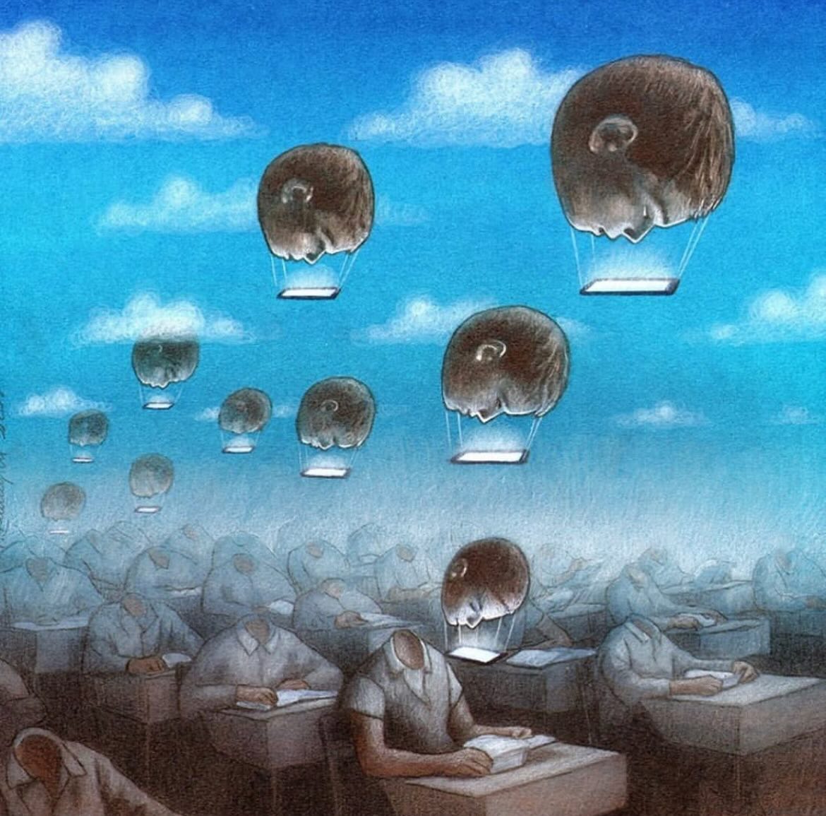 Študenti v triede s odlúčenými hlavami unášanými balónmi na pozadí modrej oblohy, symbolizujúce absenciu sústredenia.