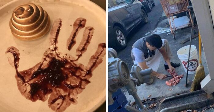 Čokoládový dezert s ozdobou vedľa tlače ruky a vonkajšia príprava mäsa pri košoch na ulici.