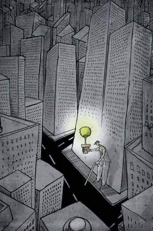 Človek stojí na mrakodrape a polieva malý stromček v rušnom mestskom prostredí, zameraný na ekologický kontrast.