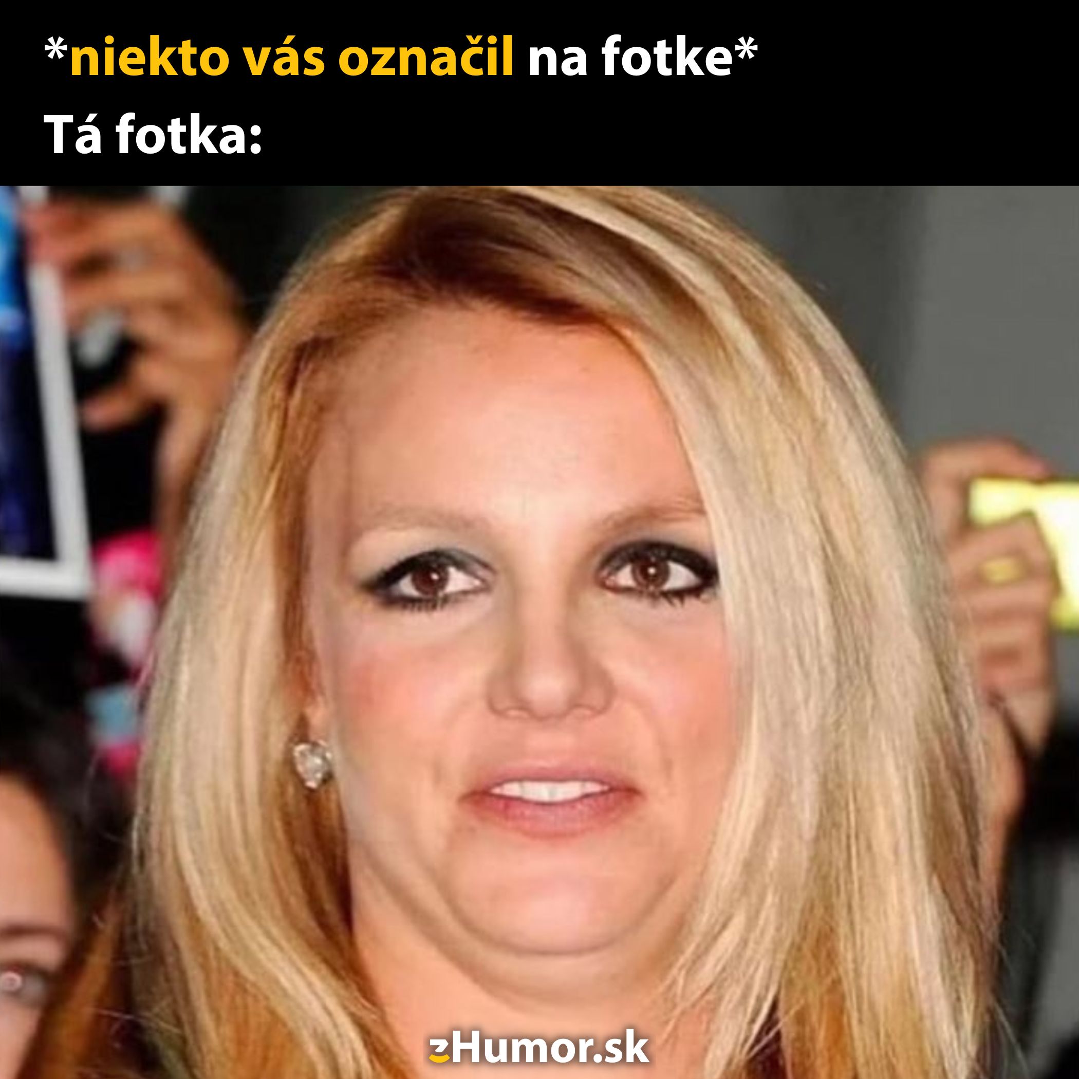 Niekto vás označil na fotke s nelichotivým výrazom tváre.