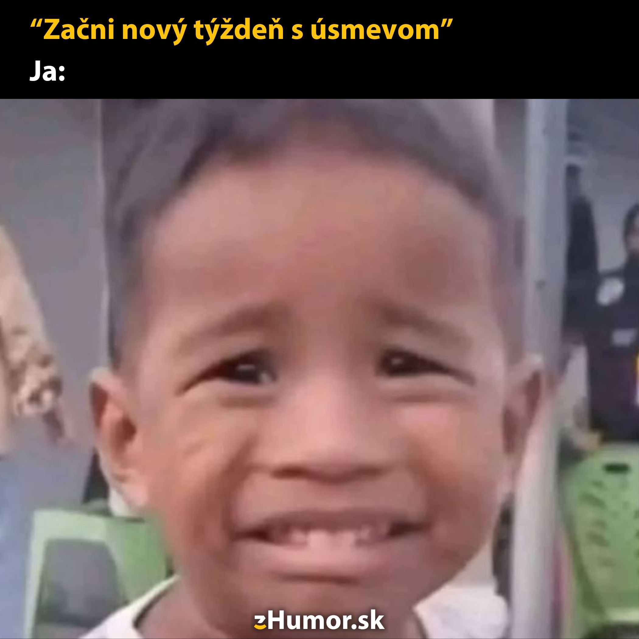 Začni týždeň s úsmevom: výraz chlapca odrážajúci vtipný boj s pondelkovou náladou.