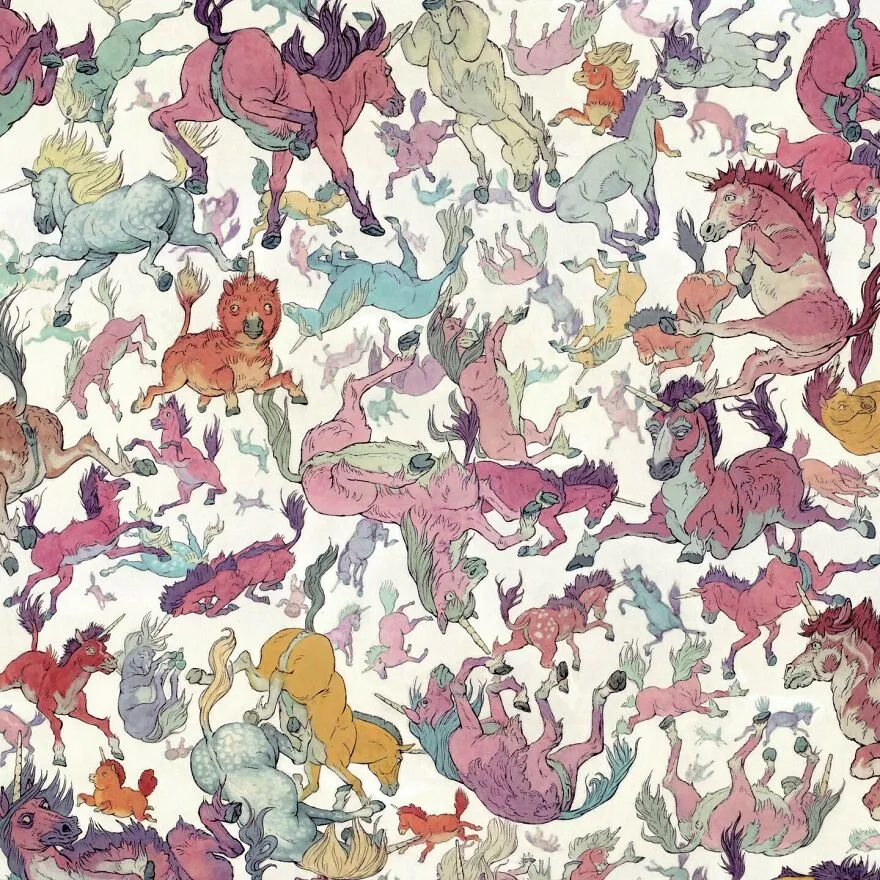 Farebné, fantastické kone v skoku, vytvárajú živý a dynamický vzor na svetlom pozadí.