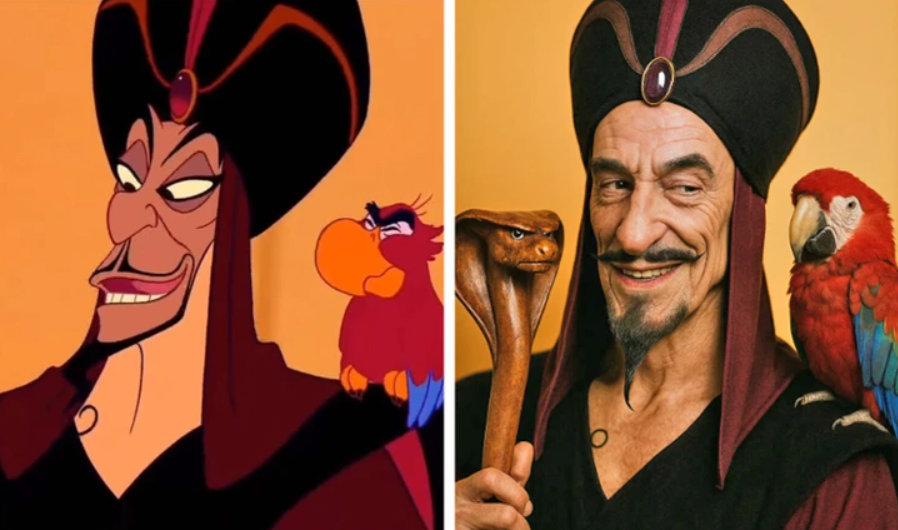 Animovaná a reálna postava v turbane s papagájom na ramene a palicou, porovnanie fiktívneho a živého vzhľadu.