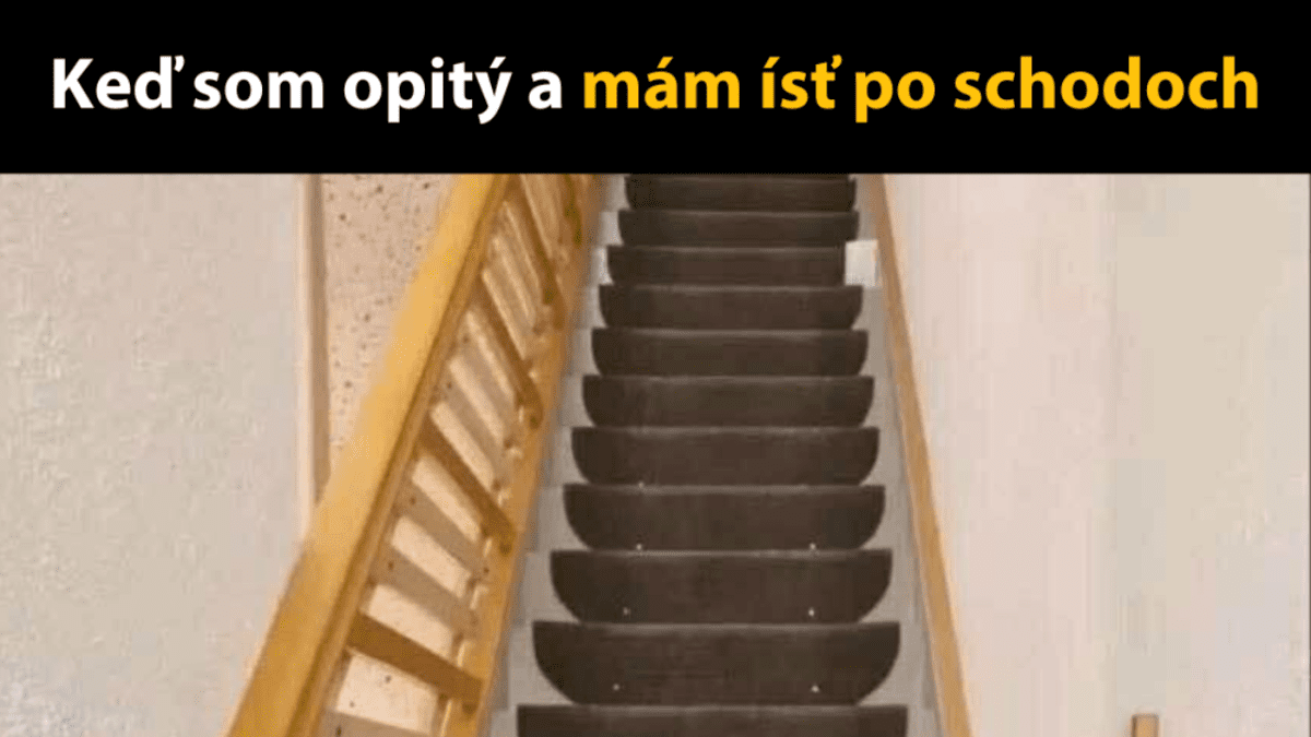 Zábradlie a zakrivené schody s textom Keď som opitý a mám ísť po schodoch.