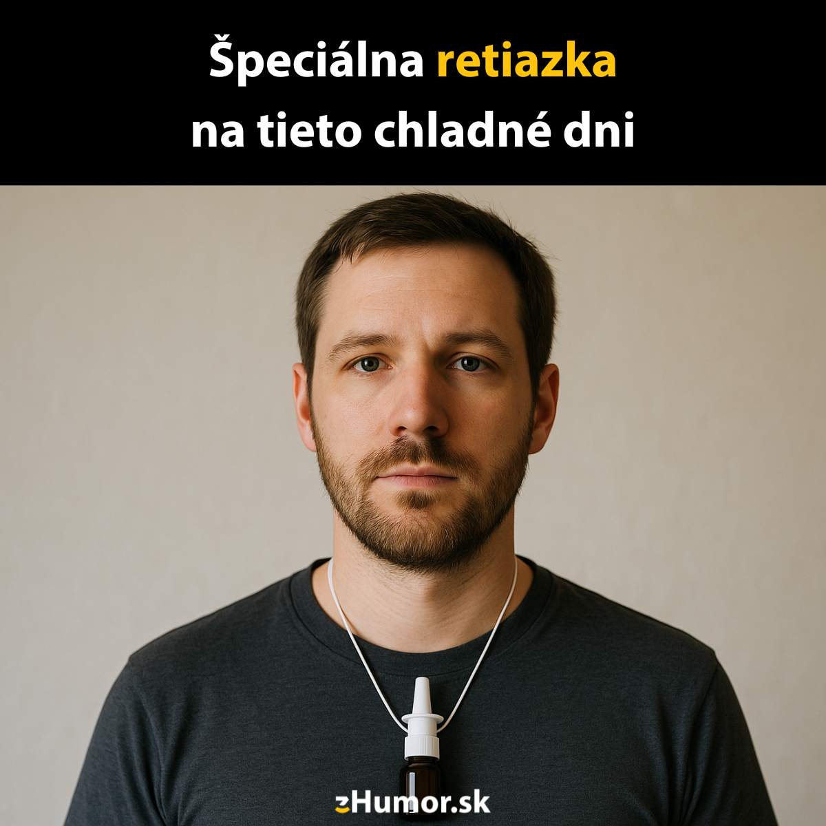 Muž s obojstrannou liekovou retiazkou pre chladné dni, ktorá ponúka praktické riešenie na udržanie zdravia v zime.