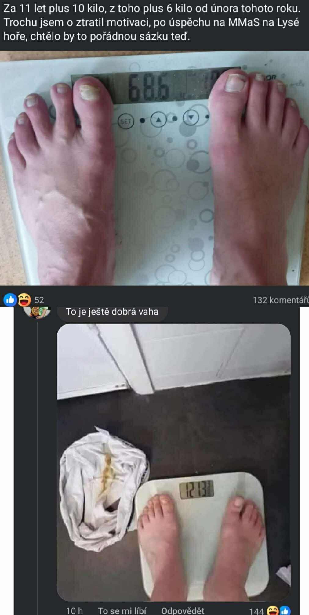 Osoba stojí na váhe ukazujúcej 68,6 kg, zachytené v dvoch komentovaných príspevkoch na sociálnych sieťach.