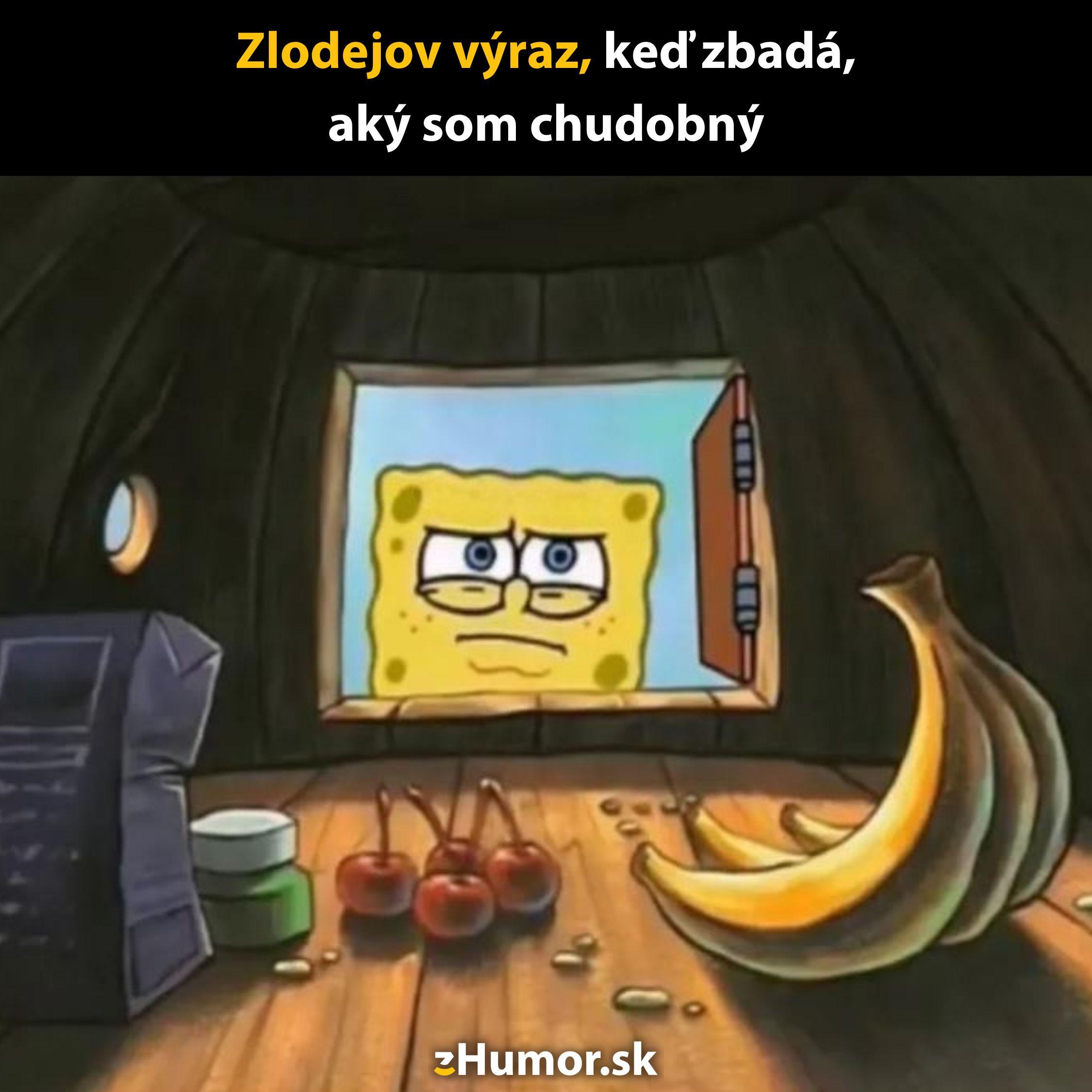 Žltá postava smutne hľadí do miestnosti cez okno, kde je len pár banánov a čerešní na stole.