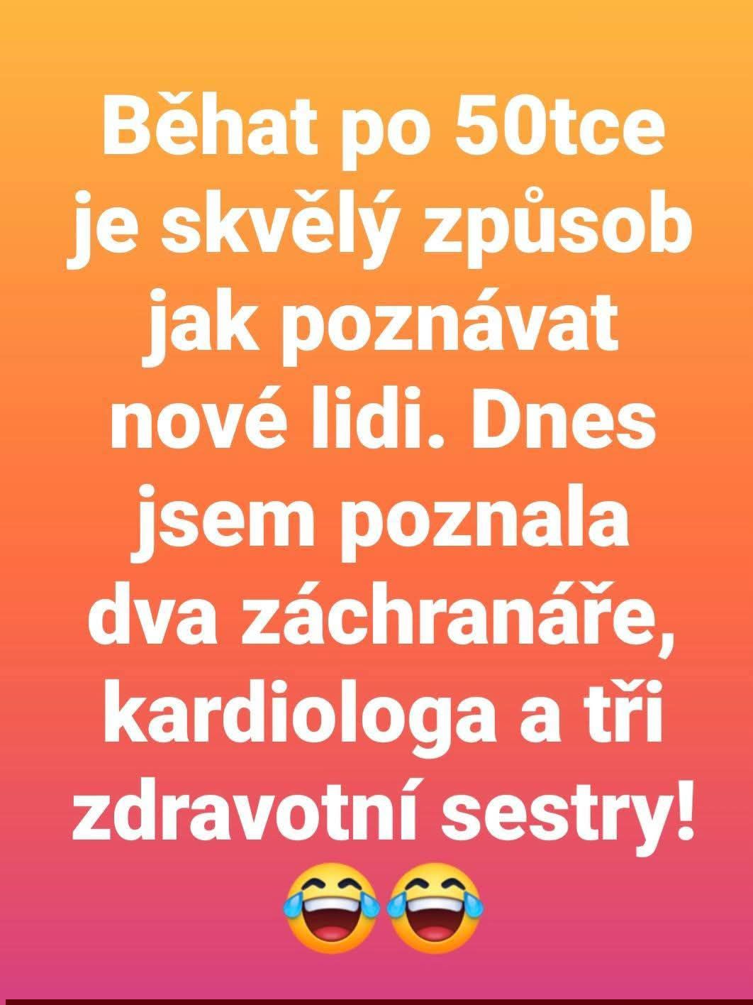 Běhanie po päťdesiatke je úžasný spôsob, ako spoznať nových priateľov. Dnes som stretla zdravotnícky tím! 😂😂