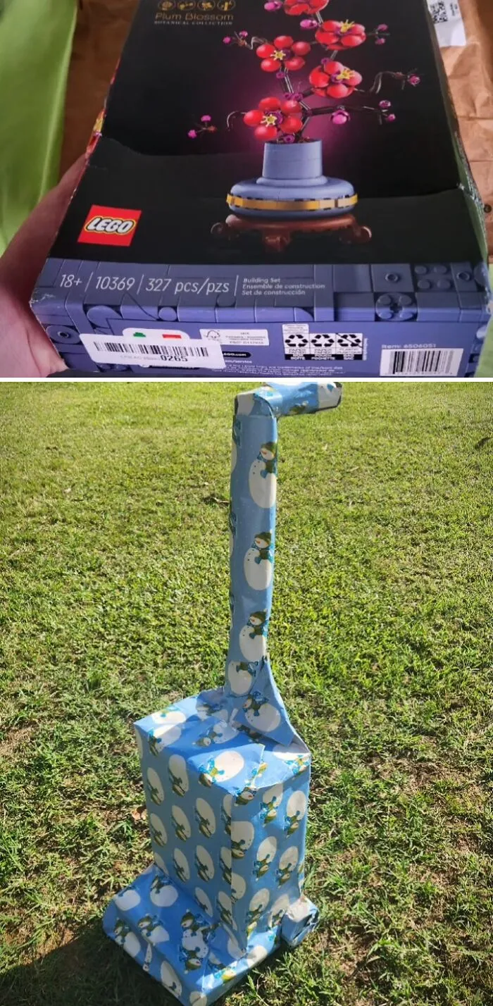 Balenie LEGO súpravy Plum Blossom v darčekovom papieri so snehuliakovým motívom na trávniku.