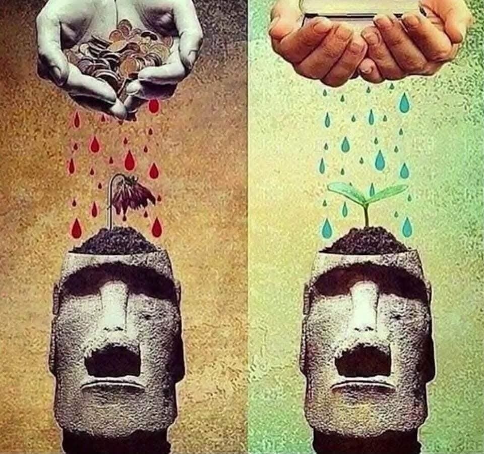 Dva sochárske obrazy: Červené kvapky z mincí vyživujú uschnutú rastlinu, zatiaľ čo modré kvapky knihy rozkvitajú výhonok.