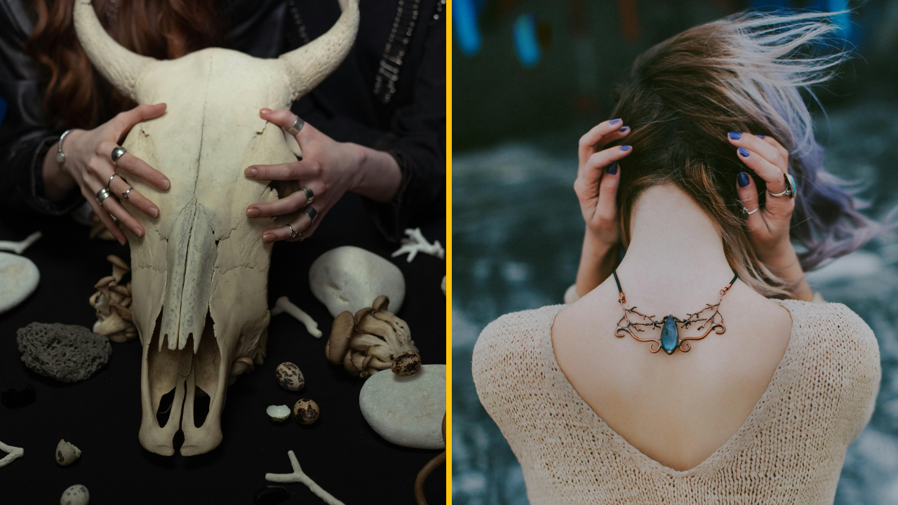 Ozdobné šperky na žene a lebka býka na stole, jemná atmosféra.