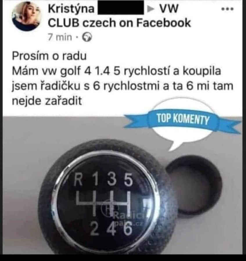 Facebook príspevok ženy s problémom s radením rýchlostí v aute, fotka hlavice s 6 rýchlosťami.