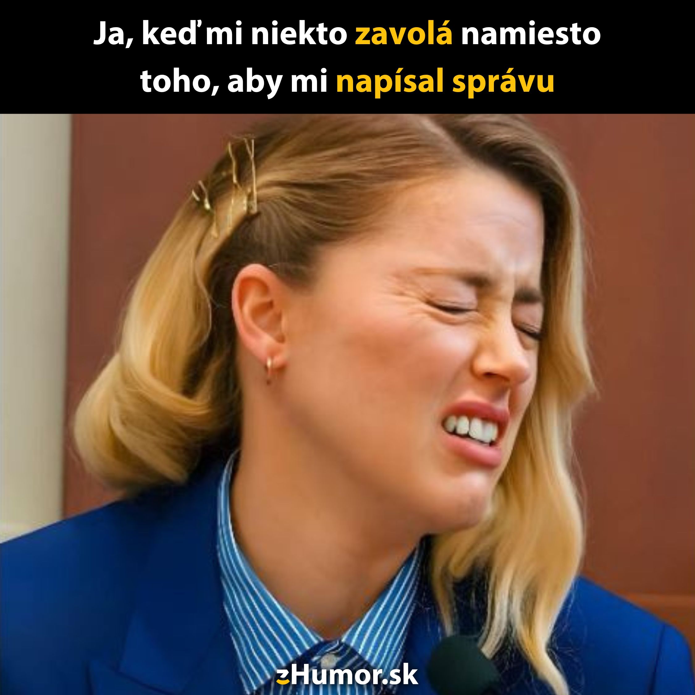 Žena s grimasou nespokojnosti, keď niekto zavolá namiesto toho, aby poslal správu.
