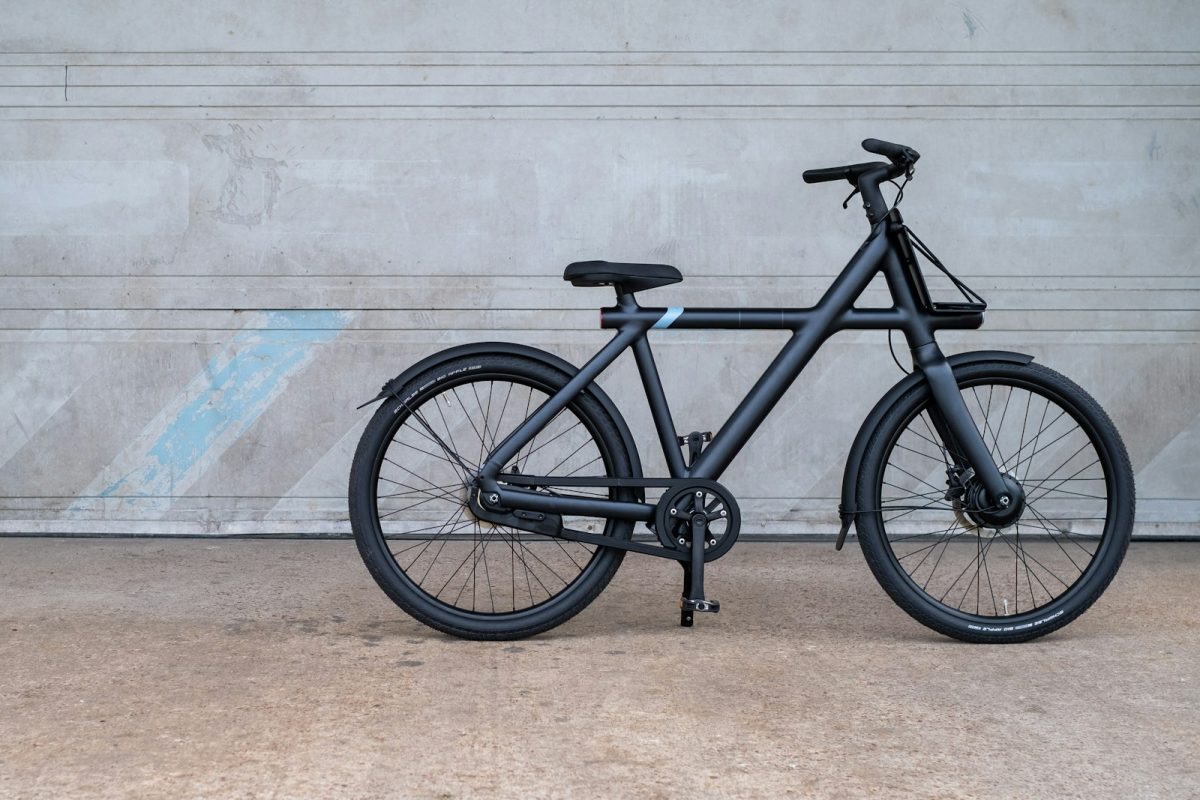 black and gray road bike