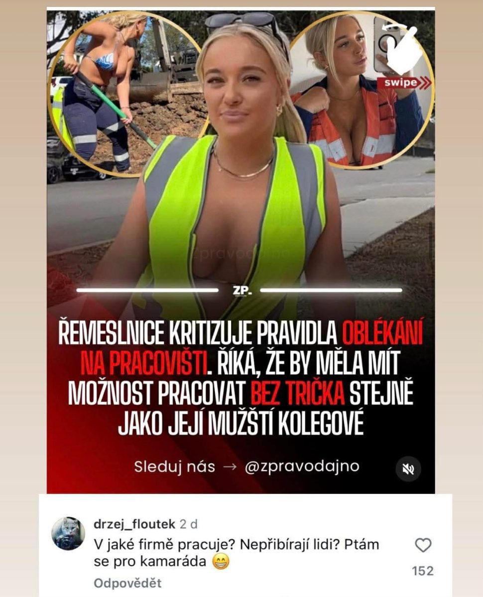 Žena diskutuje o pravidlách oblečenia na pracovisku a rovnakých možnostiach pre mužov aj ženy.