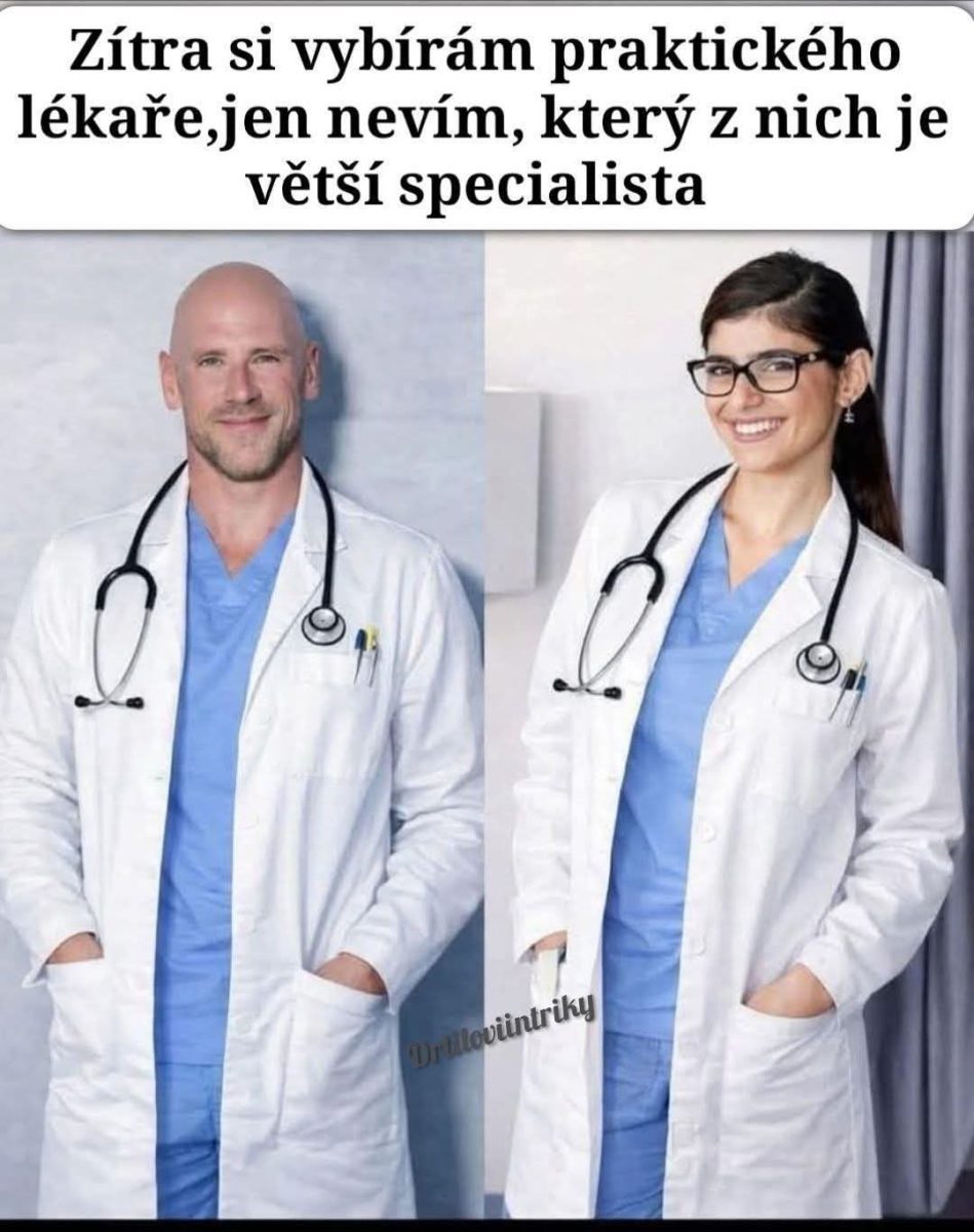 Dva usmiate zdravotníci v bielych plášťoch, pripravení poskytnúť lekársku starostlivosť.