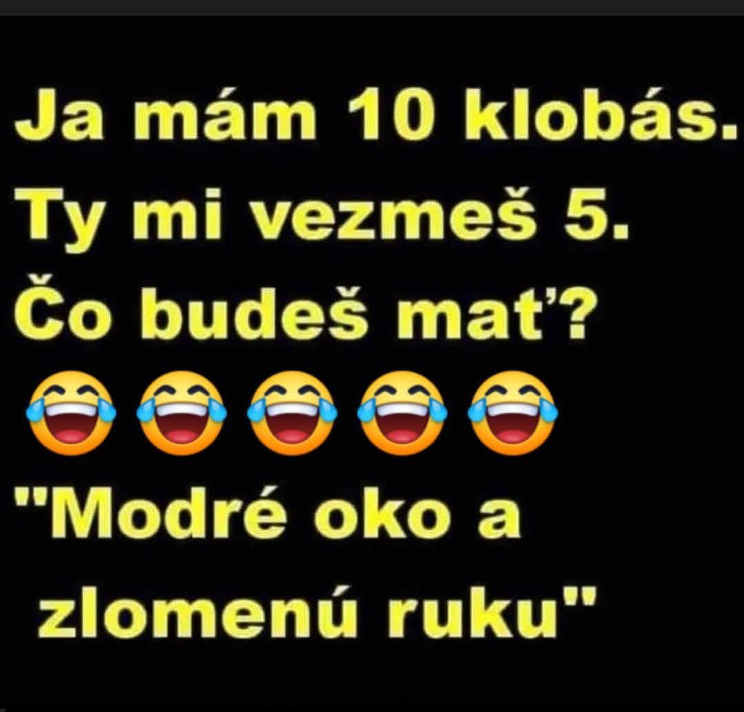 Vtipný text s výpočtom klobás a nečakaným výsledkom. Emojis ukazujú rozosmiate tváre.